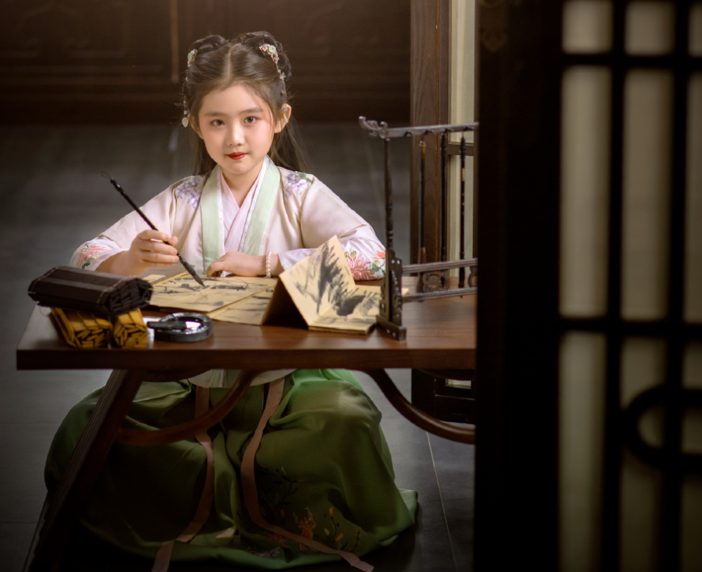 孙怡女儿如今11岁颜值高还有筷子腿网友等你长大