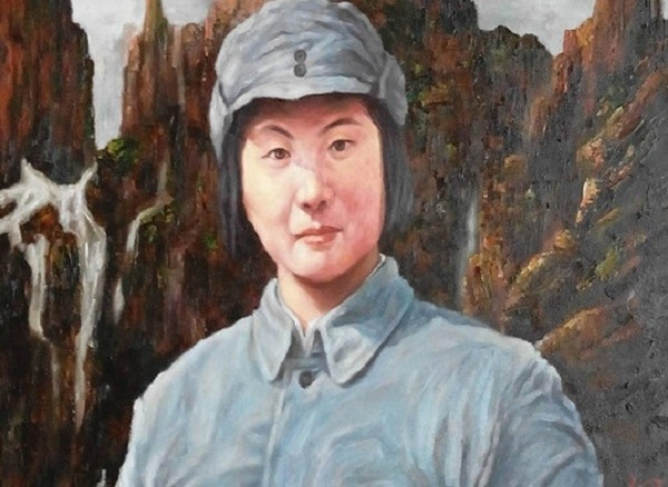 抗日女杰林心平被汉奸铁丝穿乳牵着游街依旧忍痛大喊抗战必胜