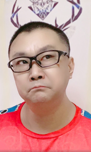 51岁尹相杰罕曝近况!面部圆润现三下巴,音乐圈大佬为其复出铺路