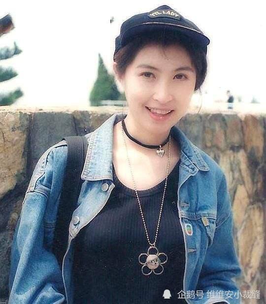 刘青云郭蔼明恩爱近30年如童话式的爱情每次出门都穿情侣装堪称神仙