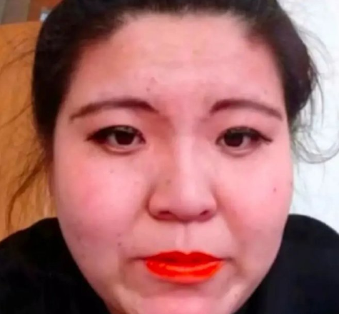 郭老师个人资料网红"迷人的郭老师",原名郭蓓蓓,1994年出生,是某直播