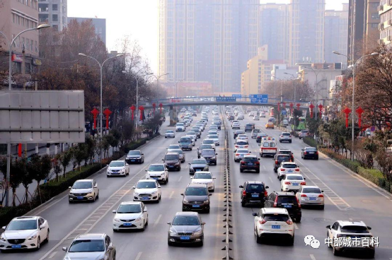 全国各市汽车保排名_全国城市汽车保有量排名,郑州西安超一线!
