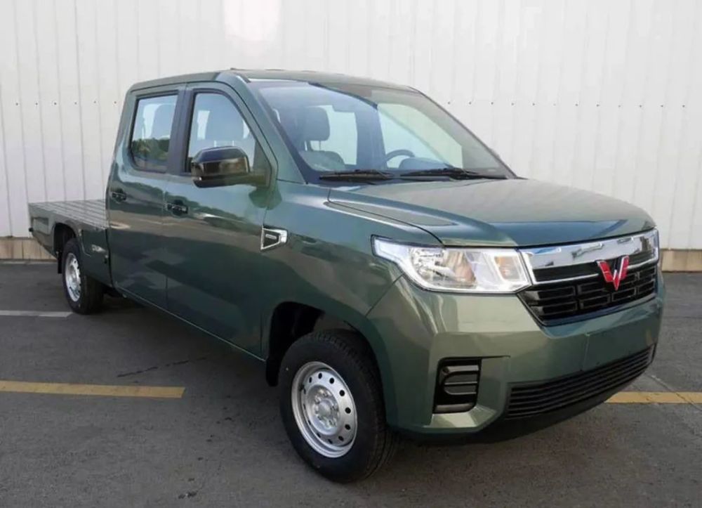 五菱全新皮卡发布气场强如福特猛禽是上山下乡必备神器