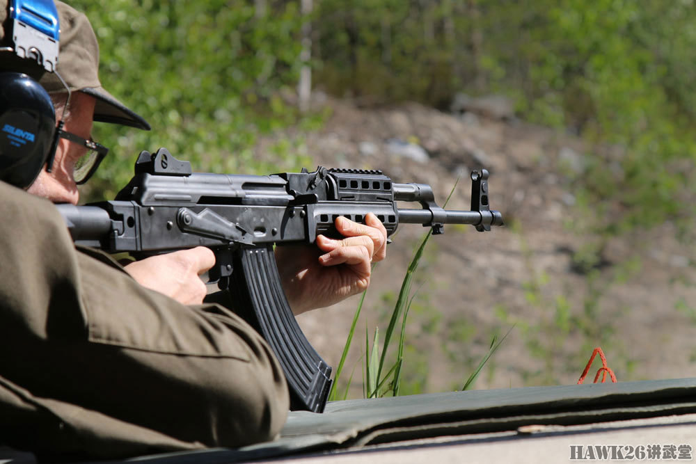 魔幻现实芬兰进口韩国制造的akm用于训练枪械贸易离奇案例