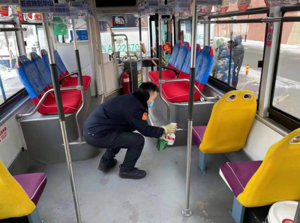 长春公交集团:乘坐公交车戴口罩,上车请出示吉祥码!