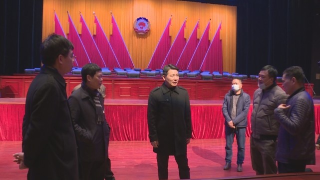 闽清县领导察看县两会筹备情况