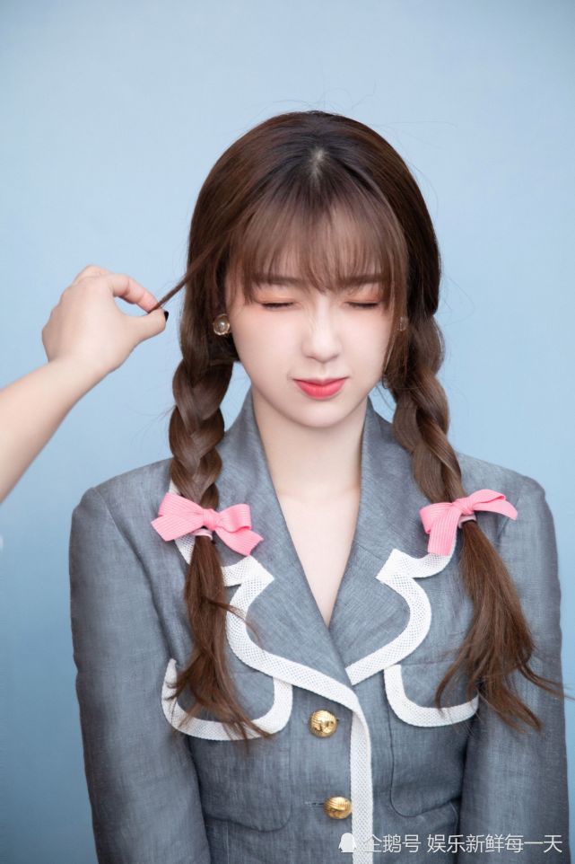 青春有你3虞书欣担任助教双马尾的样子还是大家熟悉的欣欣子