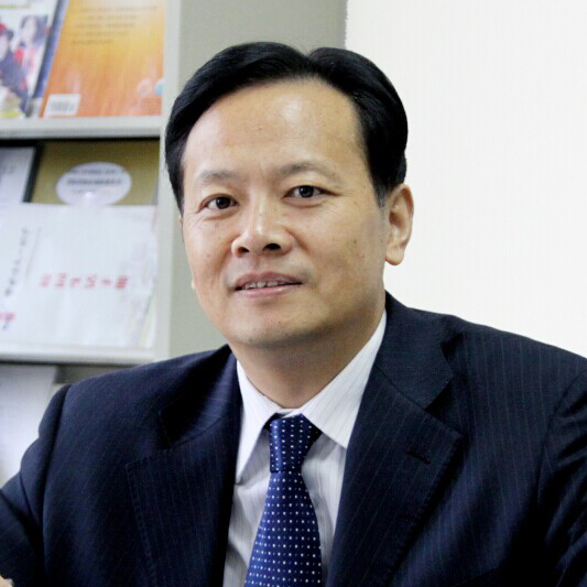 总编辑中国教育在线陈志文aq周鹏程,湖北京山人,1968年8月生,中共党员