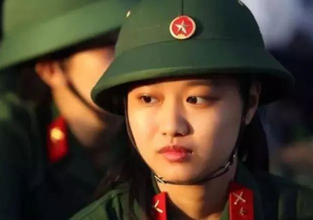 对越反击战中越南女兵被俘她们最怕什么获释前说出心声