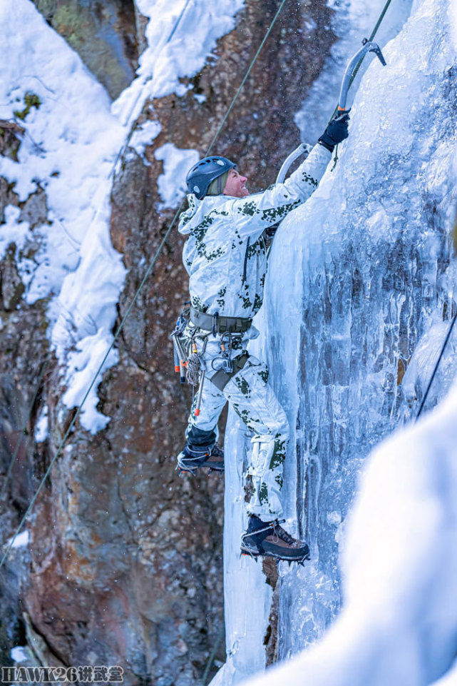 德军山地步兵攀冰训练壮观冰瀑成训练场登山向导堪比专业运动员