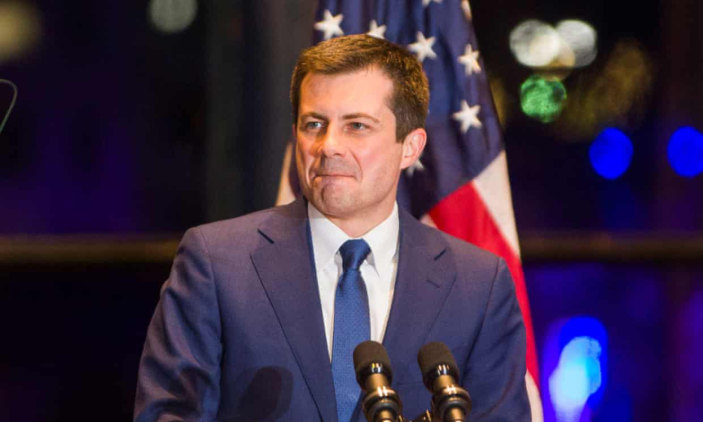 交通部长:皮特·布蒂吉格