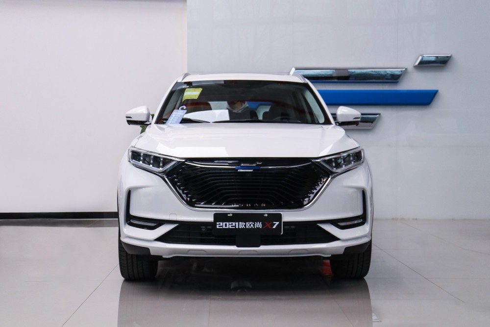 性价比才是选择的王道 2021款长安欧尚x7探店实拍_腾讯新闻