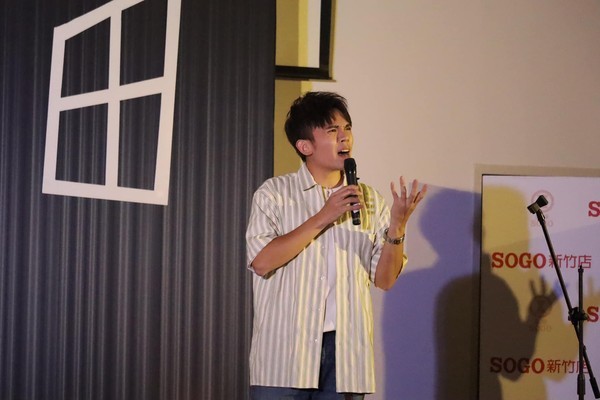 黄豪平"电话被冒用骗钱"多人受害!诈骗集团挑衅送包裹:礼物