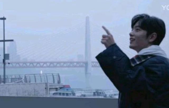 肖战带火"朝天门"!节目后发长文,他心中的重庆好特别_腾讯新闻