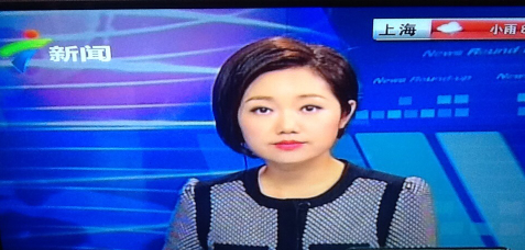 广东电视台节目主持人屈炫希能说一口流利纯正粤语的东北女孩