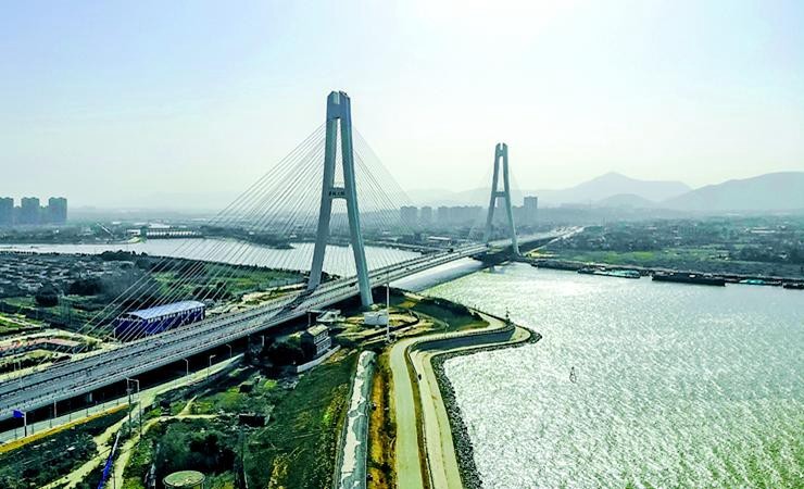 巢湖大桥建成通车系合肥环巢湖大道首座跨湖大桥