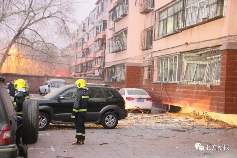 包头迎宾小区爆炸图片