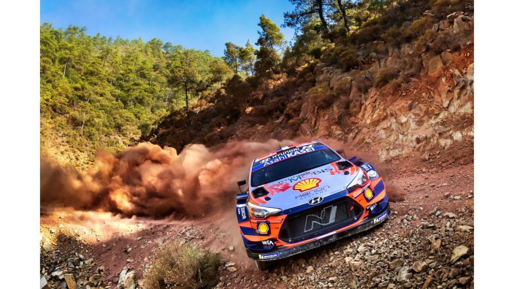 wrc公布2020年度最佳摄影作品 希腊摄影师夺魁_腾讯新闻