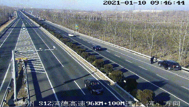 曝光高速上拍风景刚好监控也在拍你