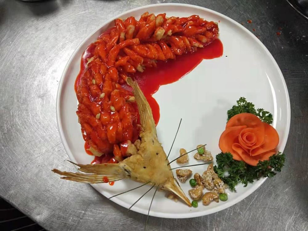 中国烹饪大师黄军入编名厨名菜