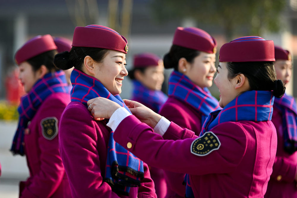 职业风采重庆铁姐备战2021春运