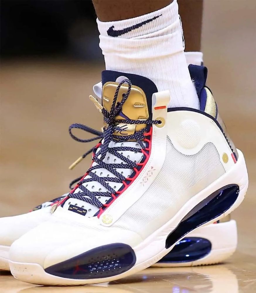 疑似锡安个人签名鞋概念图曝光!