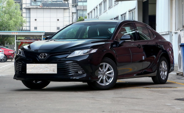 手握20万凯美瑞亚洲龙哪款性价比更高看完就明白了