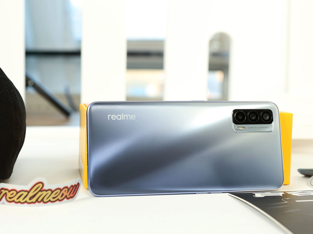 realme真我v15评测引领国潮设计打造一流续航