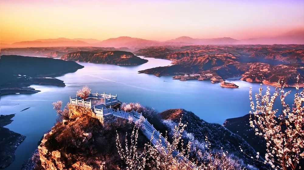 记新安八景——荆紫生岚