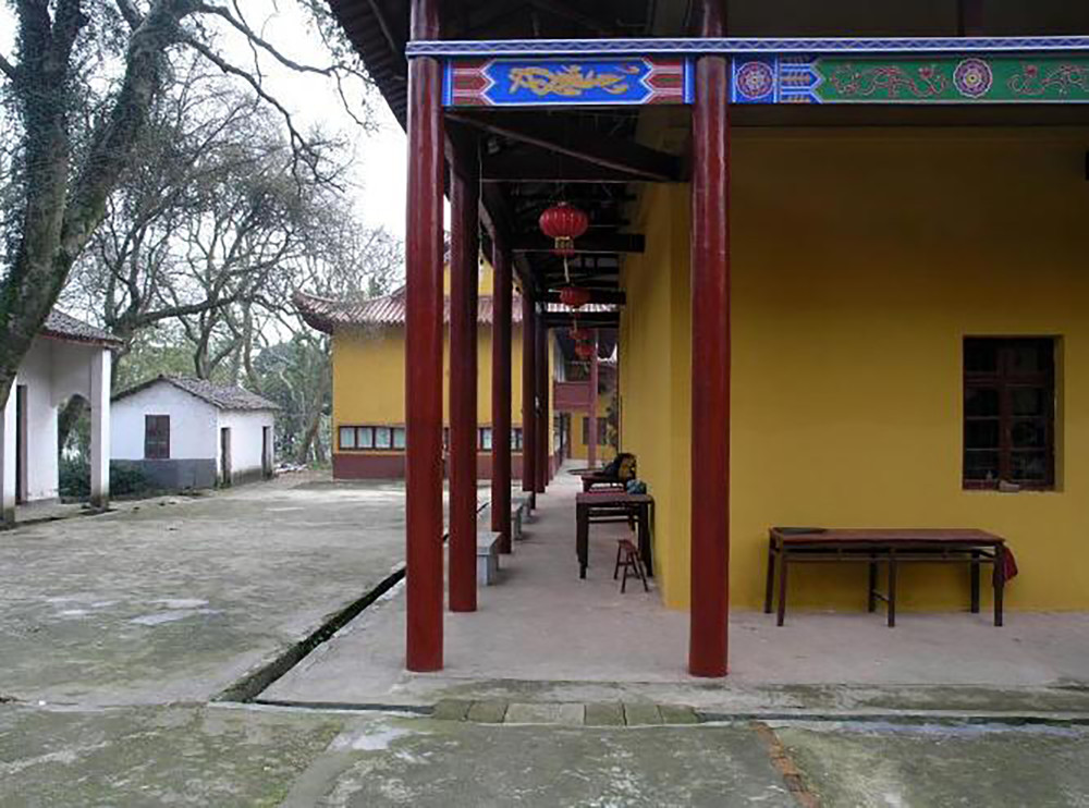 南昌县县幽兰镇的东禅寺建筑.