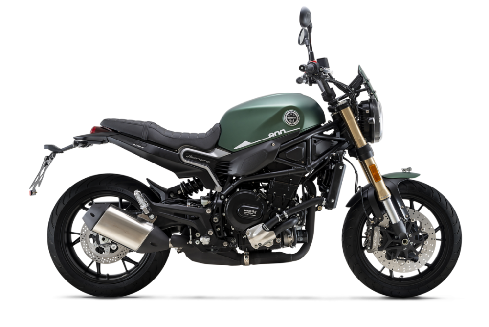 年度车型|benelli 幼狮800 再获殊荣!_腾讯新闻