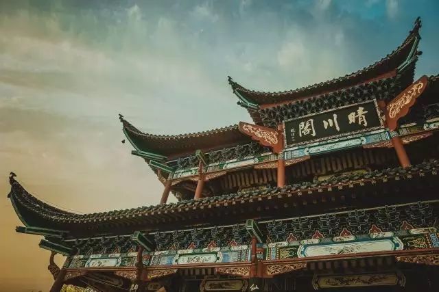 感受荆楚大地的千年历史文化脉络,跨越千年的繁华梦境!_腾讯新闻