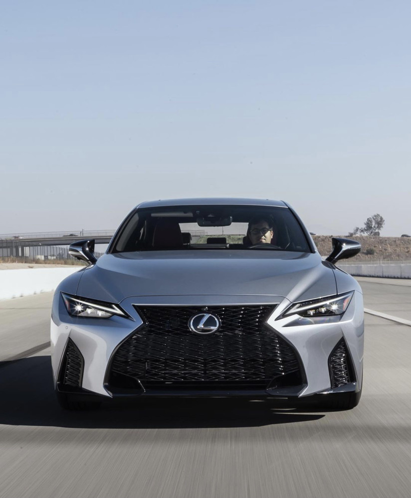 运动豪华的象征2021款雷克萨斯is350四驱版