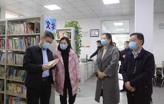 驻马店市驿城区委常委宣传部长张德武调研文化工作