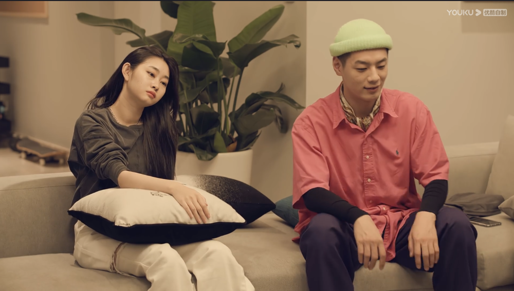 清楚,相处可能会少很多的麻烦,而王天奇要帮忙是他个人对褚梦娜有好感