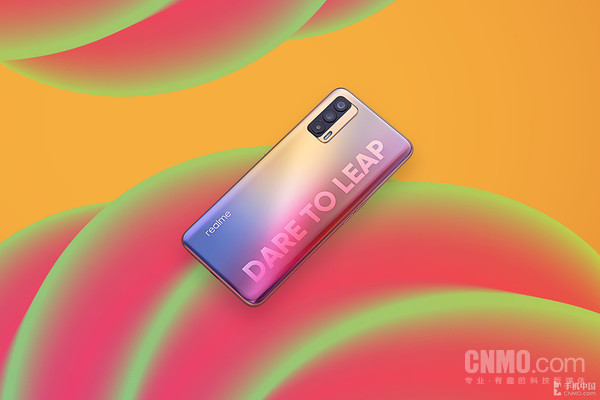 realme真我v15首销全冠这款锦鲤机的颜值吸引你吗