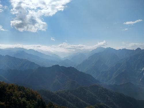 高冠峪:隶属上林秦汉皇家车马喧扈邑区紫阁峪:瀑美太平峪:票贵鸽勃峪