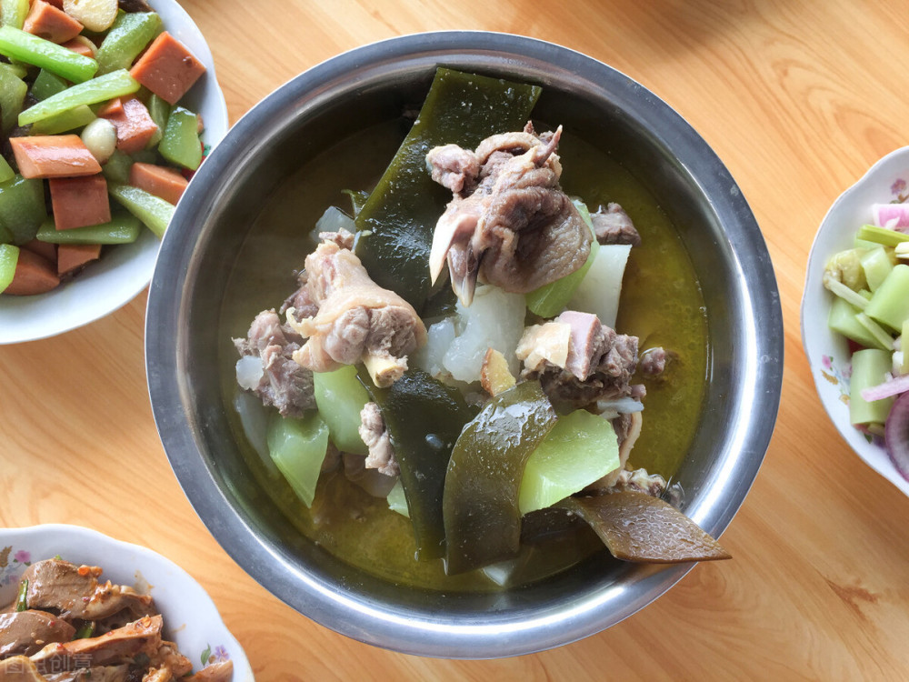 脑梗|27岁女子脑梗离世，生前滴酒不沾，医生劝诫：一事怎能天天做