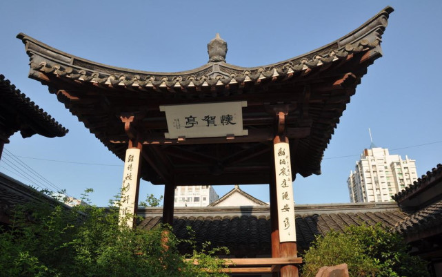 状元诗人贺知章为官50年平安无事85岁辞官出家86岁病逝家中