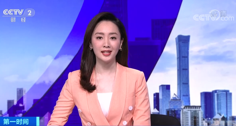 以央视《第一时间》主持人的身份重新和观众见面,是制作方对郭若天