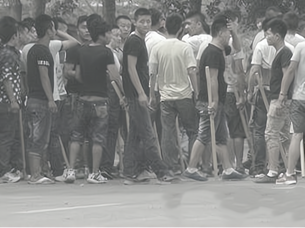 回顾浙江黑社会组织"国际帮":学生做了黑老大,娶妻后仍不踏实_腾讯