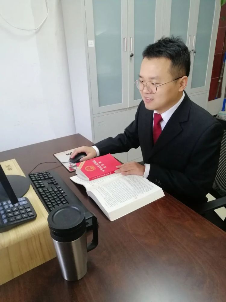 【燃情法院 筑梦天桥】我叫戚珂欣,我叫邹文祥…我是一名法官助理