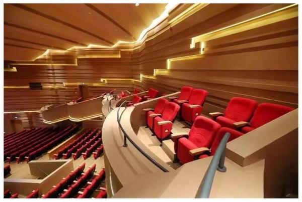 上海天蟾逸夫舞台修缮完工本周末起开放