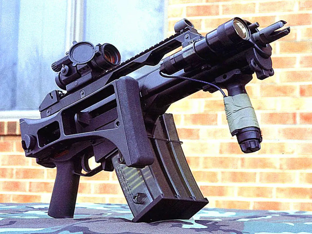 体型不大却火力强悍德国模块化经典名枪中的后起之秀g36c短卡宾枪