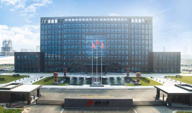 疫情冲击下游需求锐减纺织化纤龙头东方盛虹去年仅赚不到3个亿