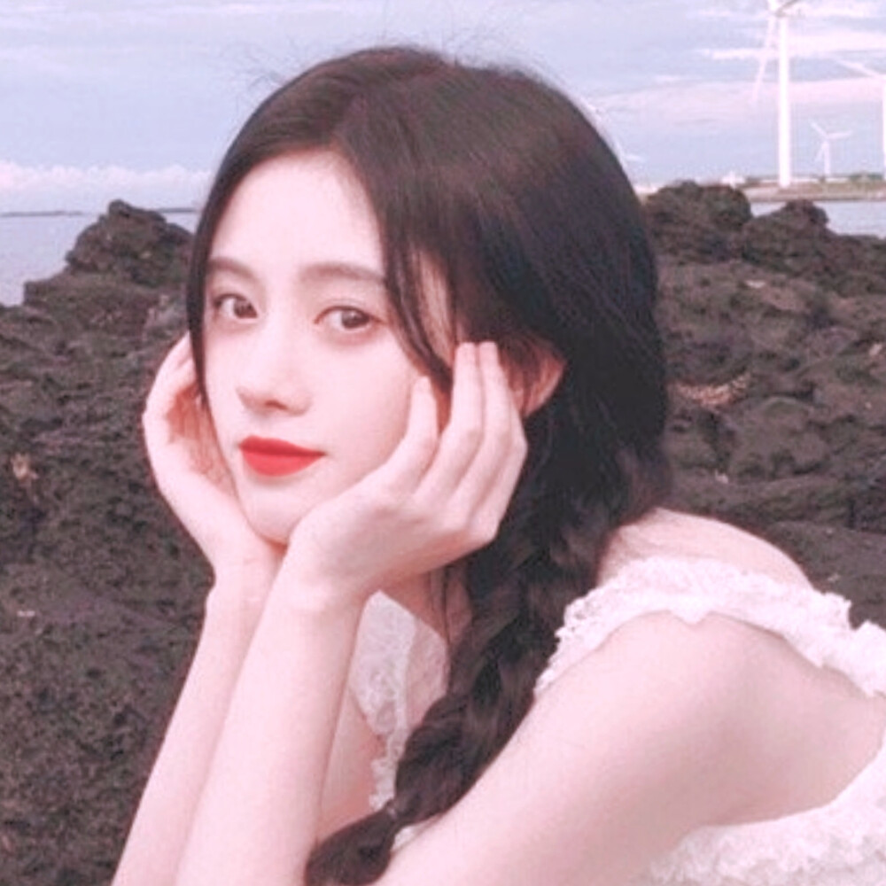 头像|鞠婧祎_腾讯新闻