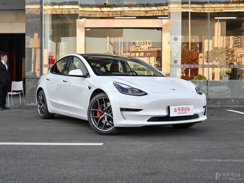 特斯拉model 3 月均销量破万,夺得新能源车年度销量冠军宝座;理想one