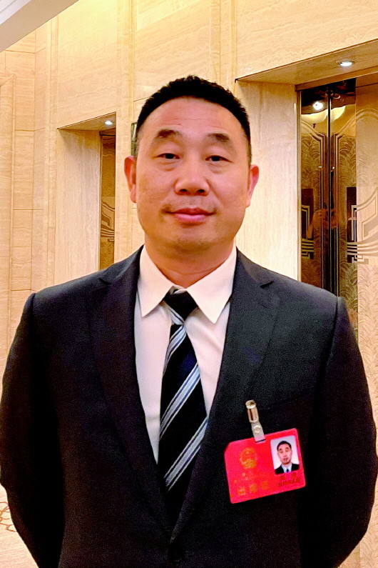 两会深观察做大做强产业链助力青岛制造高质量发展