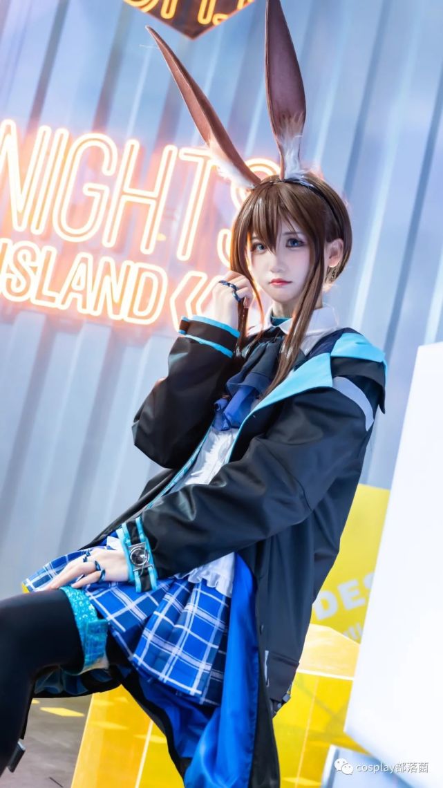 cos明日方舟阿米娅cos正片害羞7