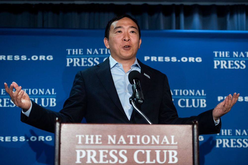 总统候选人杨安泽(andrew yang)周三晚间宣布,他将正式参选纽约市市长